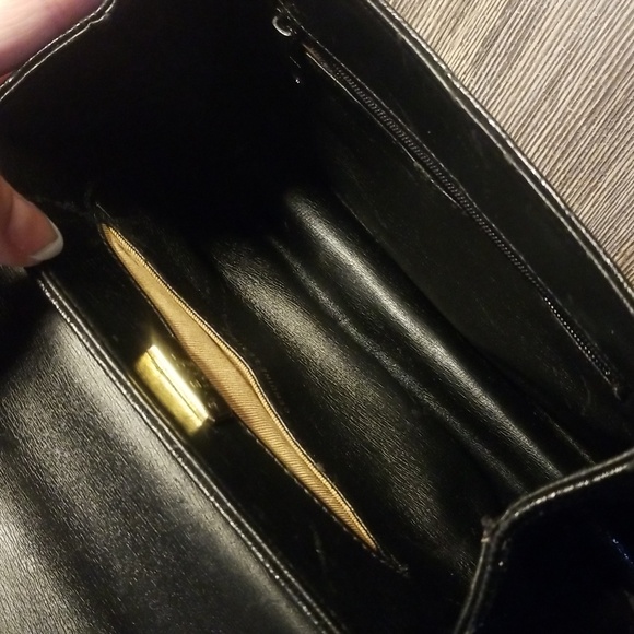 GIVENCHY Seashell RARE Reptile Black Leather Gold Top handle & Monogram Unique - Picture 8 of 17